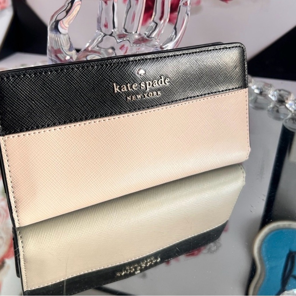 kate spade two-tone black and blush Saffiano leather wallet